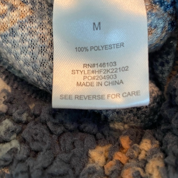 Hippie Rose Snuggly Sweater Pullover - Picture 6 of 7